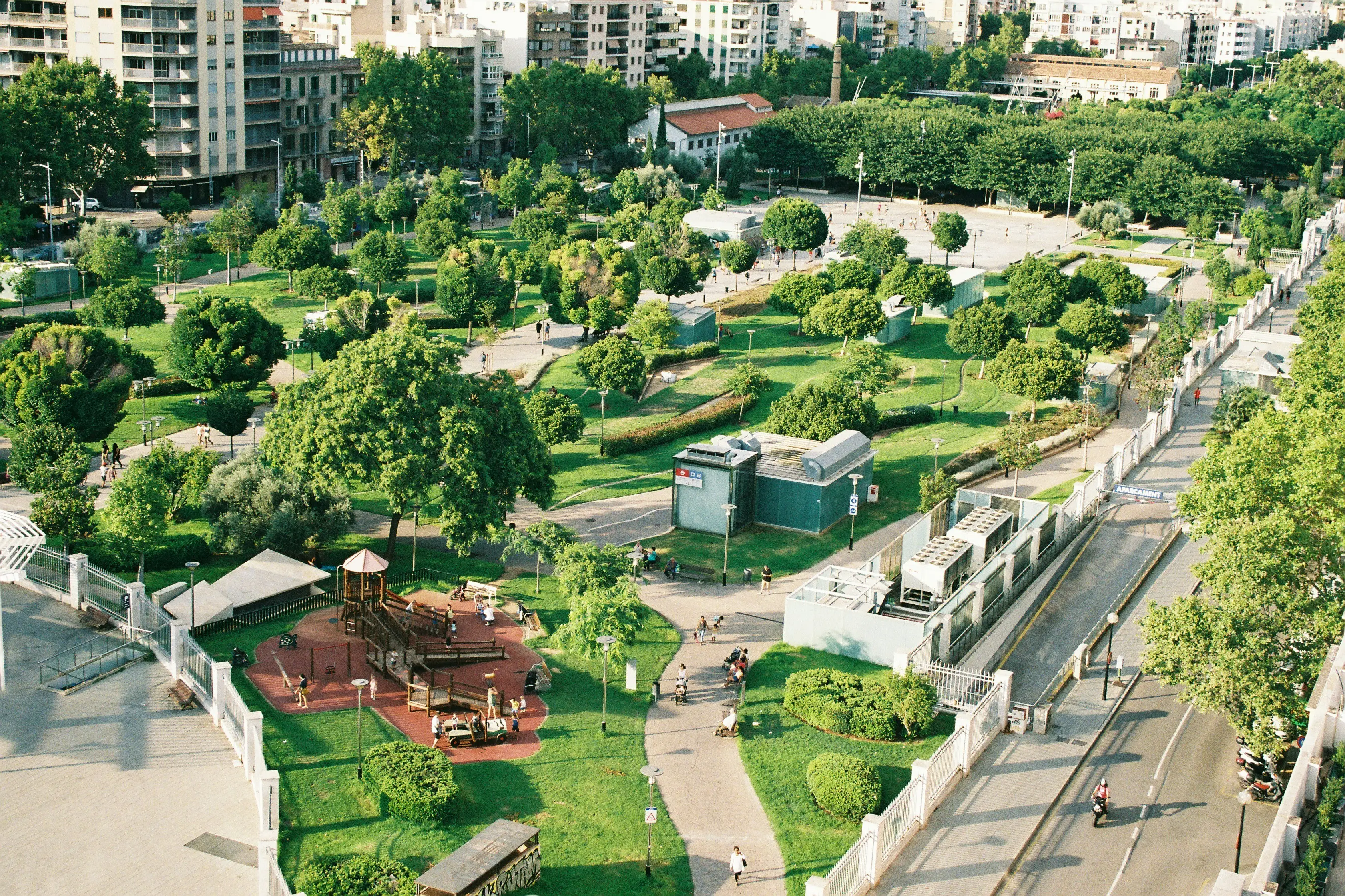 Proiect de regenerare urbană cu spații publice amenajate